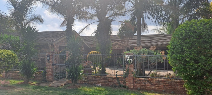 4 Bedroom Property for Sale in Vanes Estate Eastern Cape
